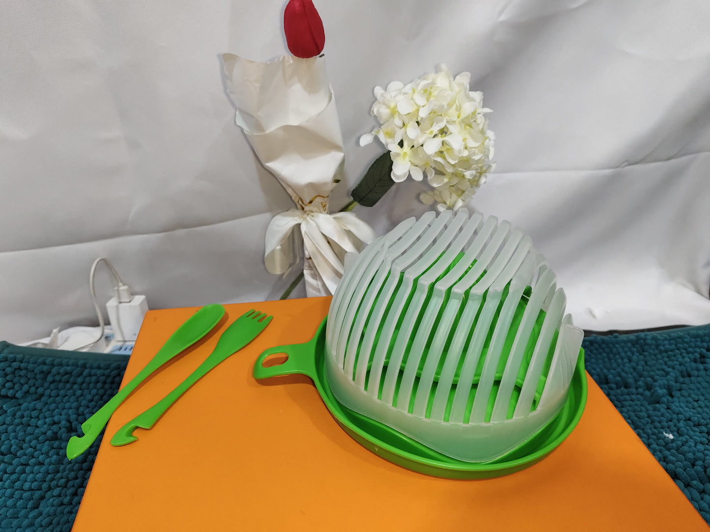 Creative Salad Cutter Fruit and Vegetable Cutter